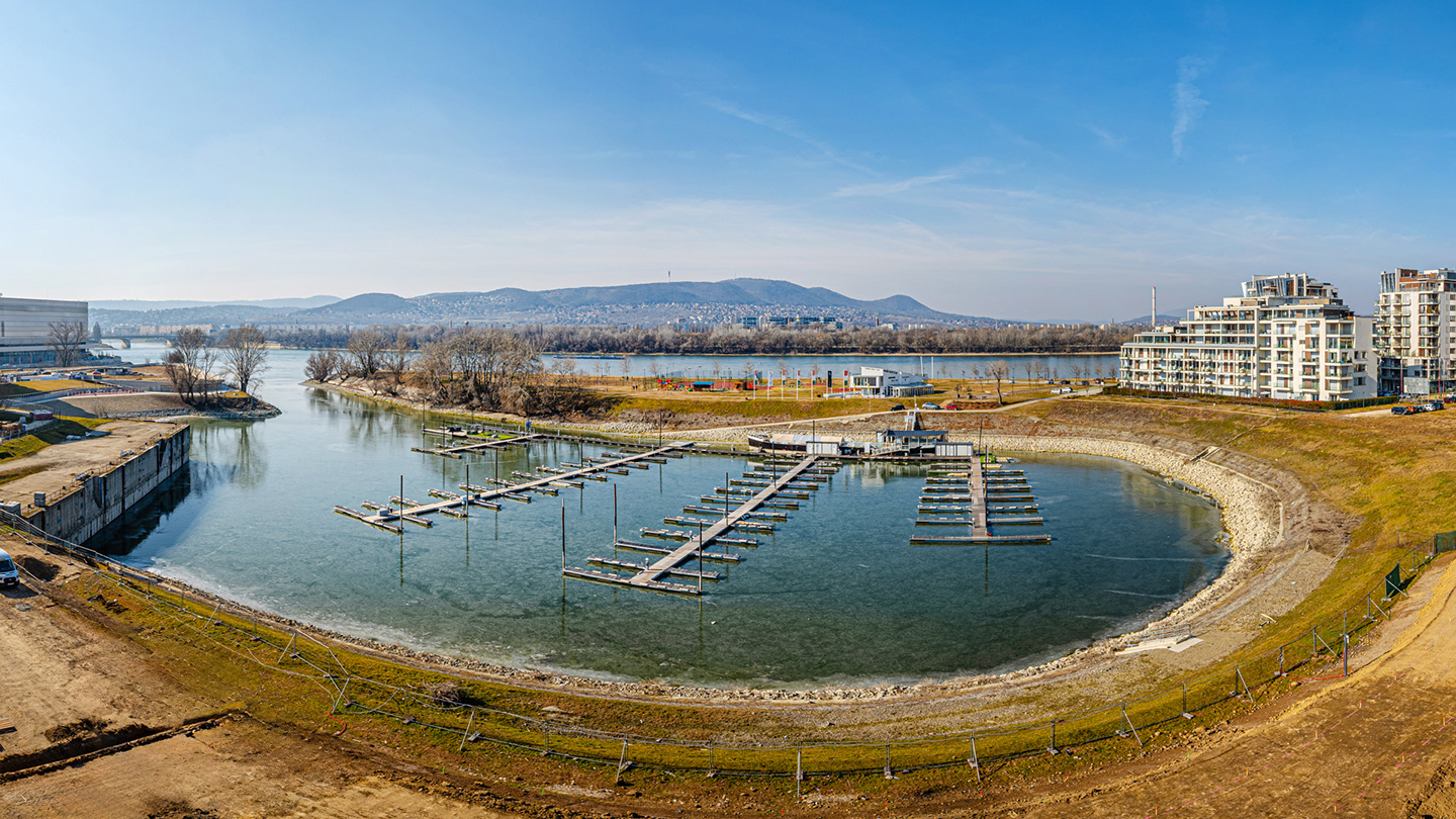 Kilátás a teraszról