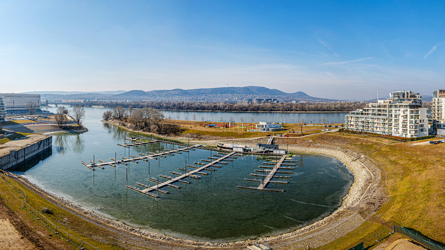 Kilátás a teraszról